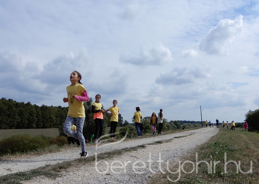 Mezei futóbajnokság Berettyóújfaluban 48